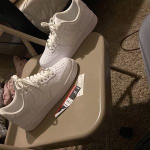 Nike all white af1 men sz 8 good condition